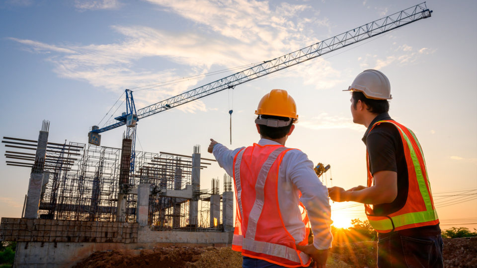 Construtoras-de-confianC3A7a-sC3A3o-formadas-por-profissionais-especializados-e-comprometidos-960×540